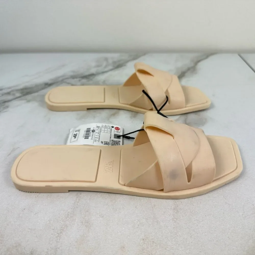 NWT Zara Women's Beige Rubberized Criss Cross Slip On Sandals Slides Flats, 6.5 - Picture 5 of 11